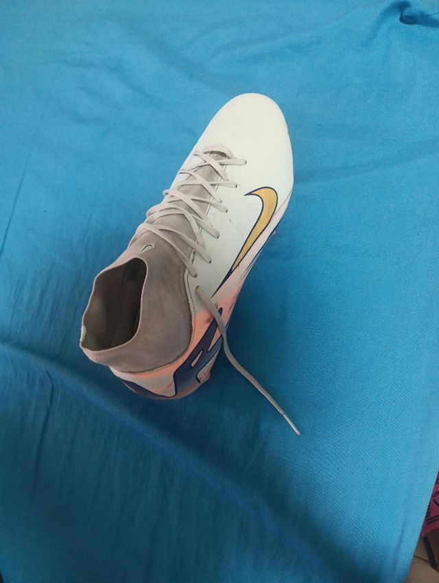 Botas de fútbol Nike césped