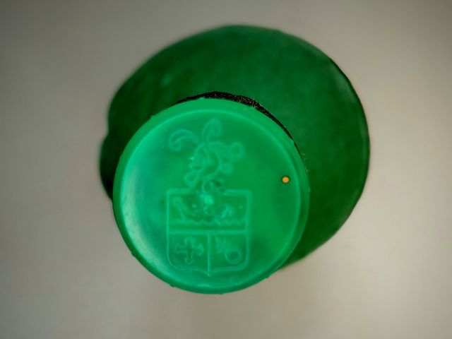 Botella Crema de Pipermint terciopelo verde caras