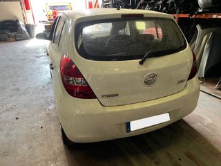 25033 DESPIECE HYUNDAI I20 1.2 CAT 78CV