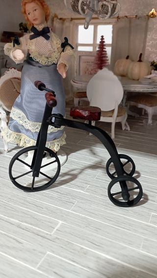 Triciclo per bambole scala 1:12