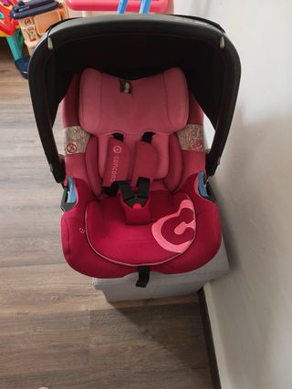 Silla de coche Concord rosa para cinturón