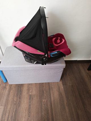 Silla de coche Concord rosa para cinturón