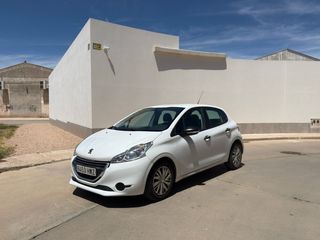 Peugeot 208 2014