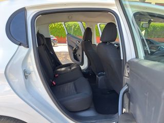 Peugeot 208 2014