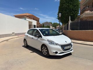 Peugeot 208 2014
