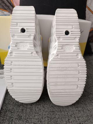 Zuecos Scholl T38/39 Blancos