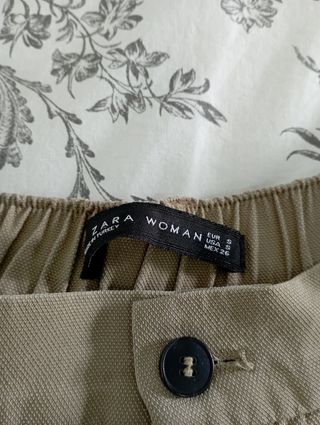 Pantalón Zara Woman verde