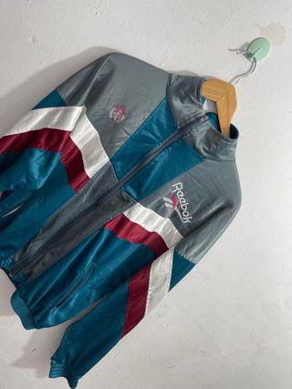 ¡¡OFERTA!! Talla M Chaqueta Reebok Vintage 