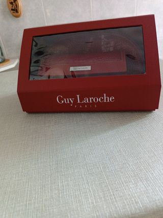 Estuche Neceser y Cartera Piel Guy Laroche Rojo
