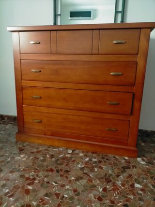 Cómoda de madera