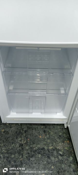 NEVERA COMBI ICECOOL NO FROST ENERGÍA A+