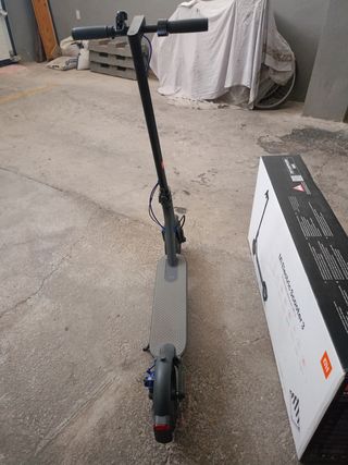 Patinete Eléctrico Xiaomi Mi Scooter 3