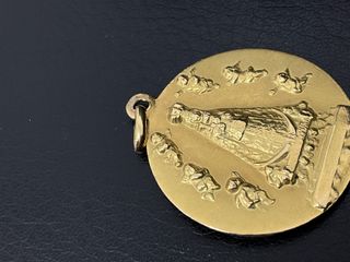 medalla oro 18k
