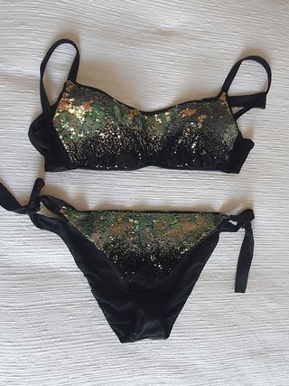 Bikini Calzedonia negro y plateado con  lentejuela