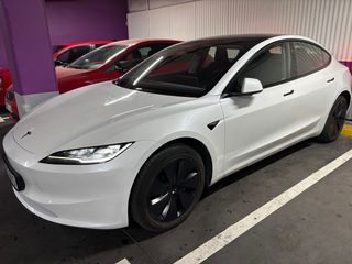 Tesla Model 2024