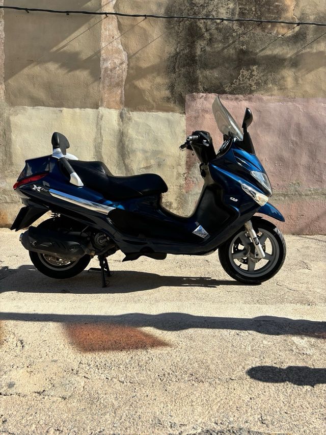 Piaggio Xevo 125 Scooter 125 moto scuter
