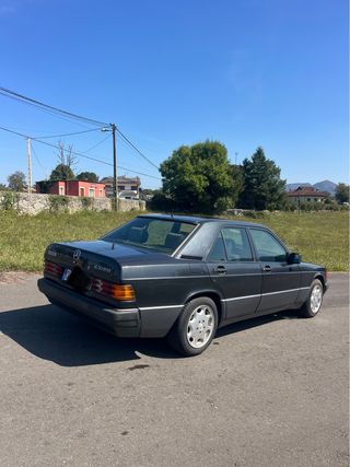 Mercedes-Benz 190 2.5 turbo  1990