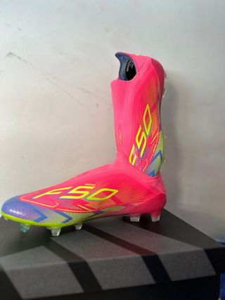 Botas de fútbol Adidas F50 
