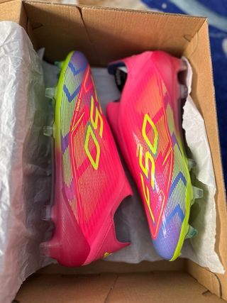 Botas de fútbol Adidas F50 
