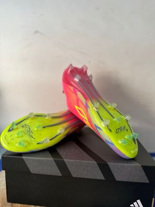 Botas de fútbol Adidas F50 
