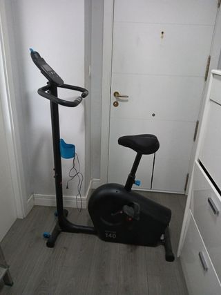 Bicicleta Estática Decathlon Modelo 140