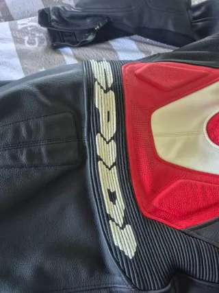 Mono de cuero spidi laser