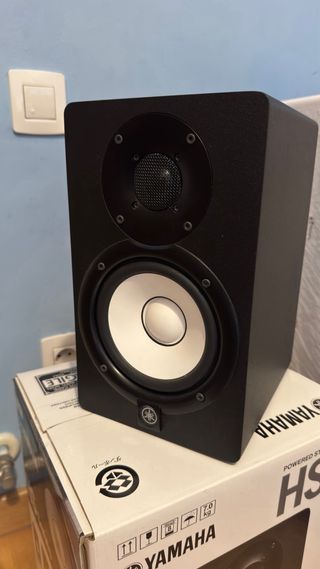 Monitores de estudio Yamaha HS5
