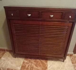 Cubre radiador de madera