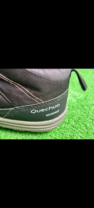 Botas de montaña negras