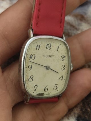 Reloj Tissot de cuerda 

