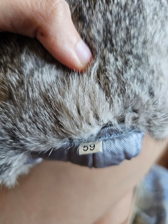 Cappello con pelliccia da montagna nero/grigio