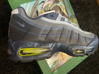 Nike Air Max 95 YGO EU45 Nuevas con carta promo