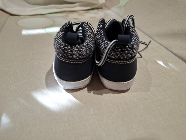 Scarpine neonato blu con lacci