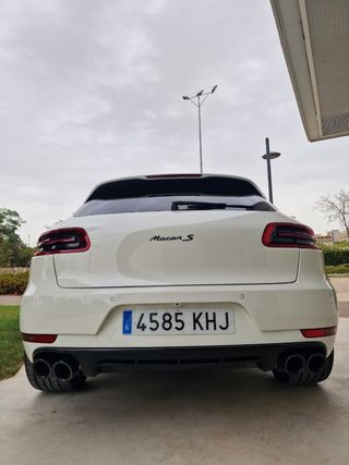 Porsche Macan 2015
