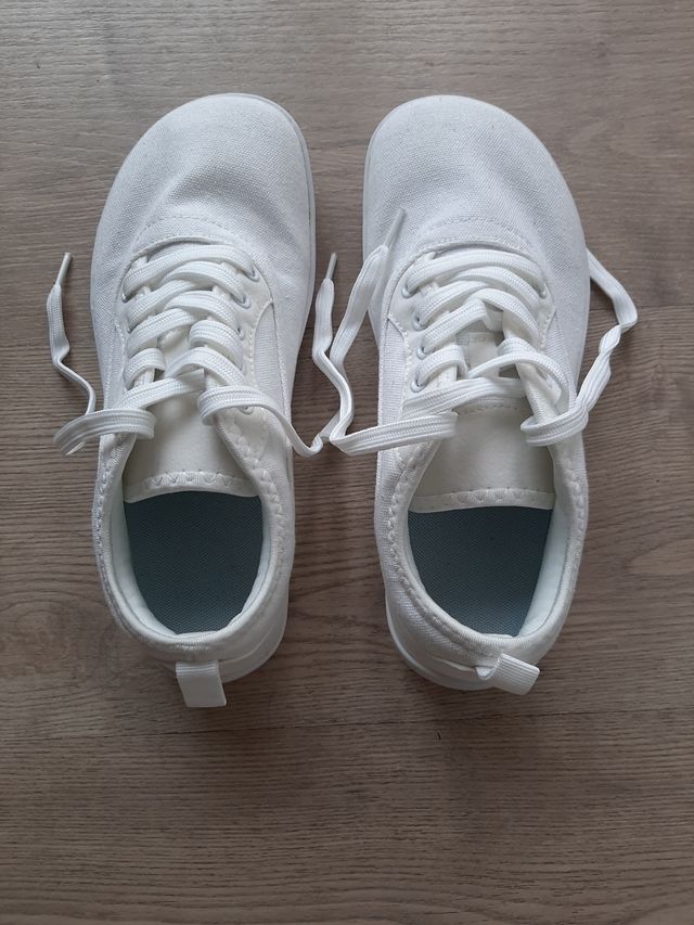 Playeras barefoot blancas talla 39