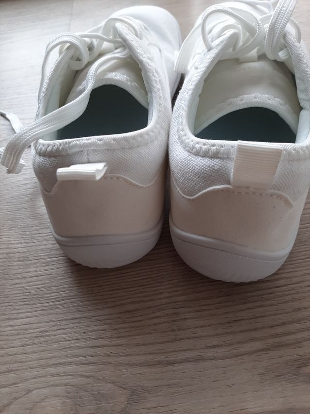 Playeras barefoot blancas talla 39