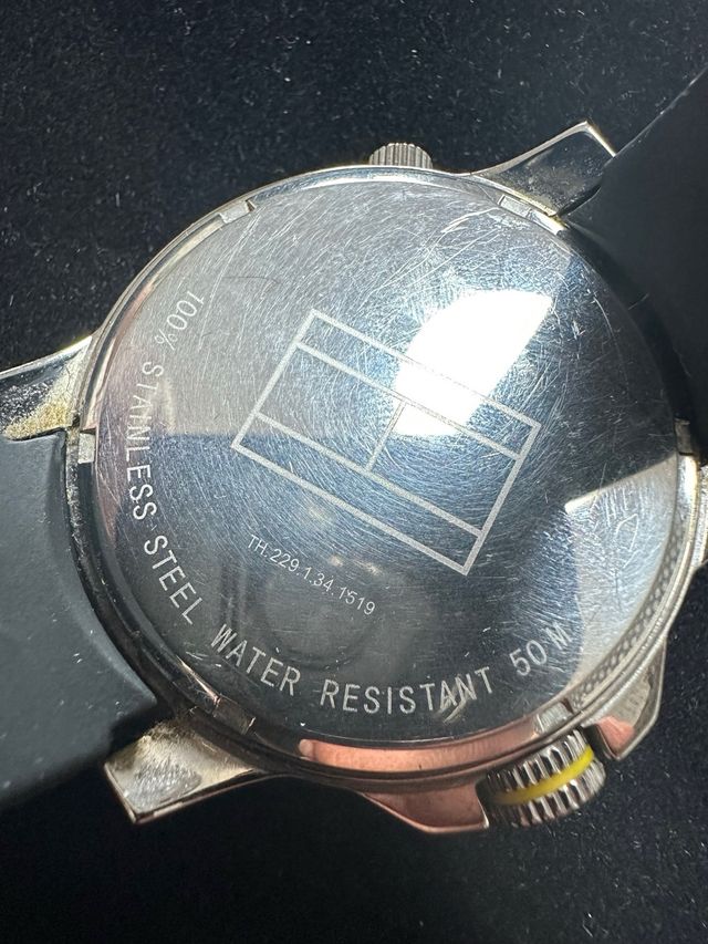 Reloj Tommy Hilfiger Negro y Plateado