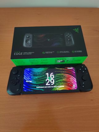 Razer Edge con mando Kishi V2 no Pro Negro