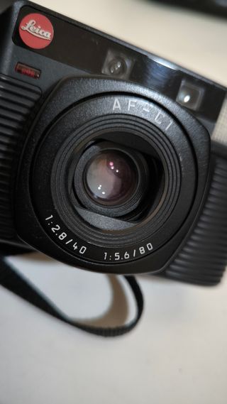 2 Cámaras Leica Compactas analógicas 