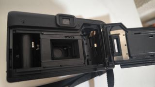 2 Cámaras Leica Compactas analógicas 