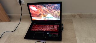 Portátil MSI GE72 7RE Apache Pro