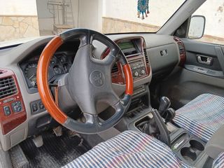 Mitsubishi Montero 2005