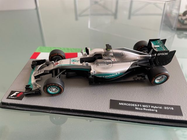 Mercedes F1 W07 Hybrid 2016