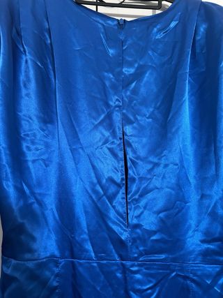 Vestido azul satinado sin estrenar con etiqueta 