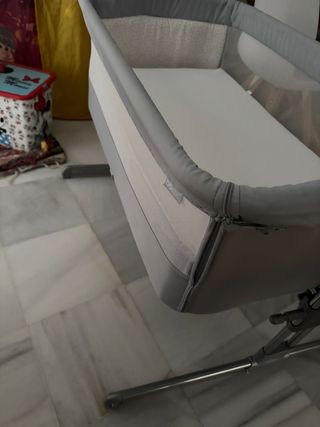Cuna de colecho gris