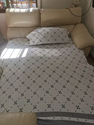 Sofá Cama Beige Cuero