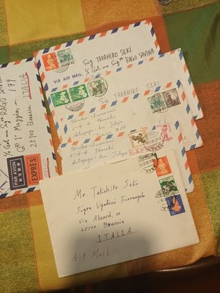 Francobolli su busta giappone