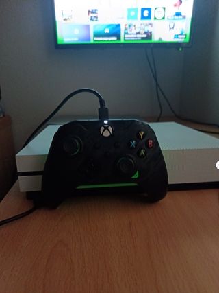 Xbox One S 