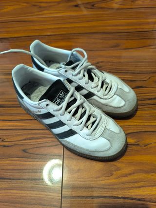 Zapatillas Adidas Samba Blancas y Grises