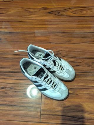 Zapatillas Adidas Samba Blancas y Grises